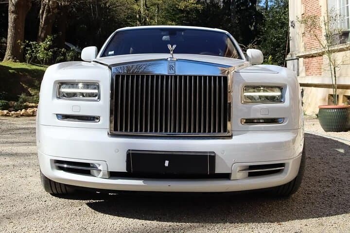 Glide Through Paris: Private Rolls-Royce Luxury City Tour