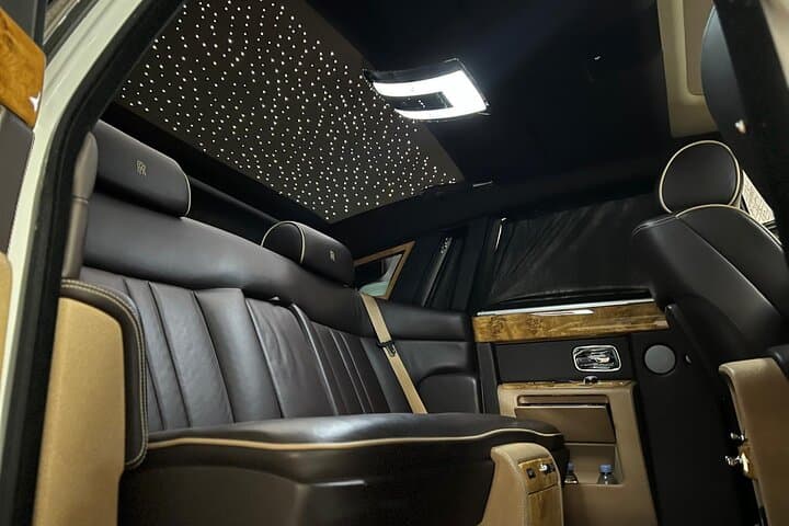 Glide Through Paris: Private Rolls-Royce Luxury City Tour photo 6