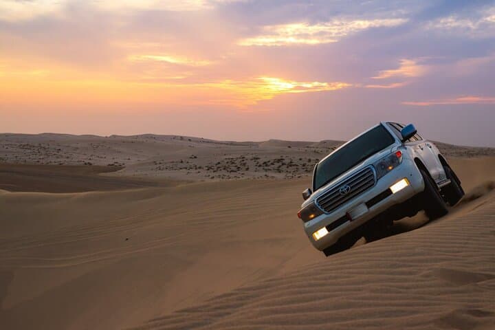 Starlit Desert Safari & Keshta in Dubai: Night Dune Bashing and Stargazing photo 3