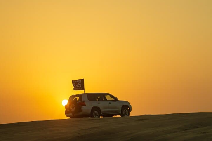Starlit Desert Safari & Keshta in Dubai: Night Dune Bashing and Stargazing photo 5
