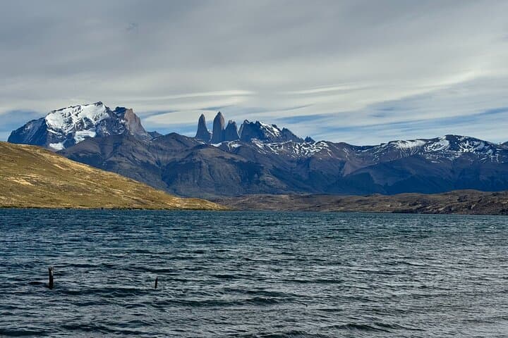 Full-Day Private Torres del Paine Tour with Lunch & Park Entrance photo 2