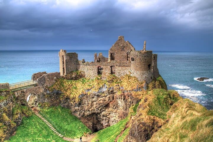 Private Day Trip to Giant's Causeway, Dark Hedges & Dunluce Castle from Dublin photo 4