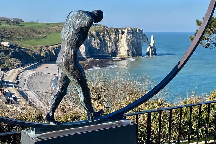 2-Day Normandy Private Tour from Paris: Giverny, Étretat, Honfleur & Mont-Saint-Michel photo 1