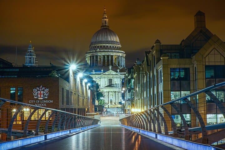 London by Night Rickshaw Tour: Piccadilly to Tower Bridge After Dark photo 3