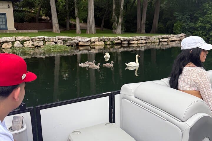 Sunset Boat Cruise on Lake Austin: Scenic Views and Evening Relaxation photo 3