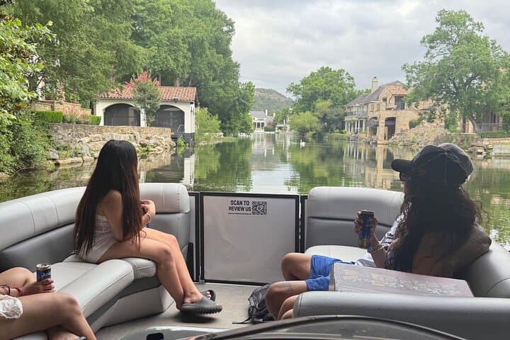 Sunset Boat Cruise on Lake Austin: Scenic Views and Evening Relaxation photo 4