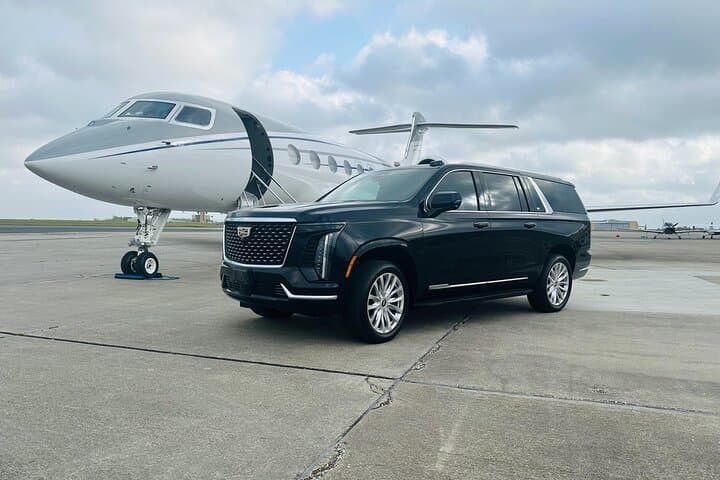 Private Airport Transfer & Hourly Charter in New Orleans: Luxury Ground Transport from MSY to the French Quarter photo 3
