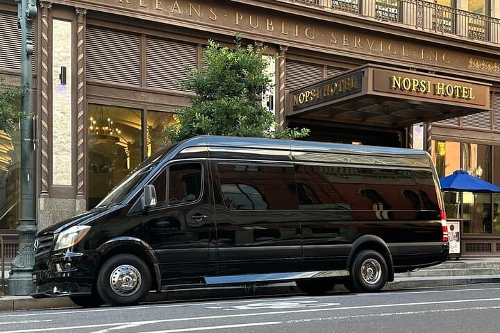 Private Airport Transfer & Hourly Charter in New Orleans: Luxury Ground Transport from MSY to the French Quarter photo 4