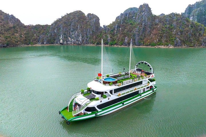 Halong Bay Luxury Day Cruise from Hanoi — Sung Sot Cave, Kayak & Buffet photo 3