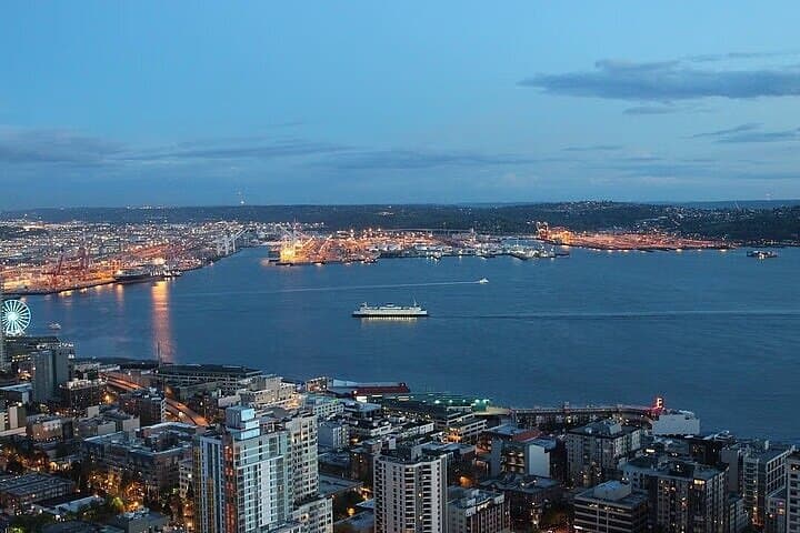 Customized Seattle Private Tour — Tailor-Made City Highlights & Local Insights photo 2