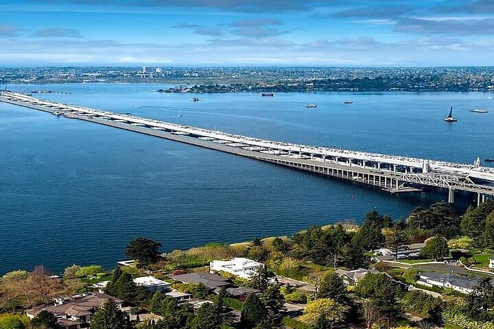 Customized Seattle Private Tour — Tailor-Made City Highlights & Local Insights photo 4