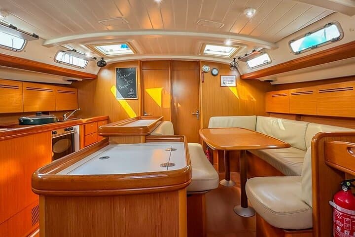 Sail to the Lavezzi Archipelago: Day Cruise from Santa Teresa di Gallura photo 4