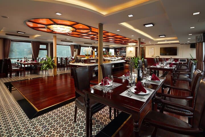 Dora Luxury: 2-Day Halong & Lan Ha Bay Cruise from Hanoi photo 4