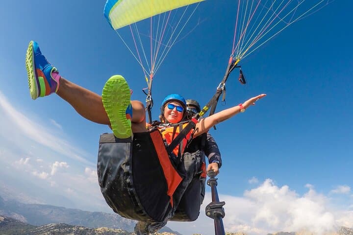 Phuket Paramotor Tandem Flight — 20‑Minute Coastal Paragliding Adventure
