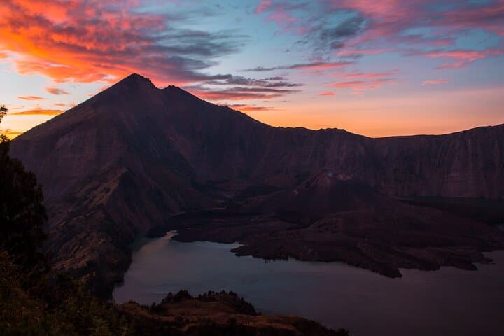 Rinjani Summit 2-Day Trek from Sembalun — Crater Rim Camp & Sunrise Ascent photo 2