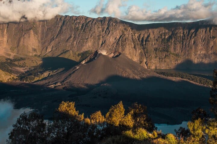 Rinjani Summit 2-Day Trek from Sembalun — Crater Rim Camp & Sunrise Ascent photo 1