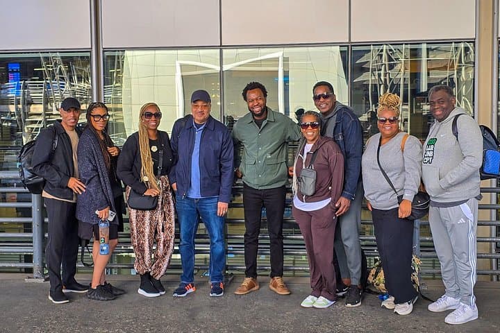 Johannesburg Airport Private Transfers: Meet-and-Greet Shuttle with Local Drivers photo 1