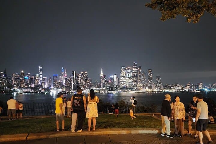 Manhattan Night Views: Liberty State Park & Hoboken Skyline Tour