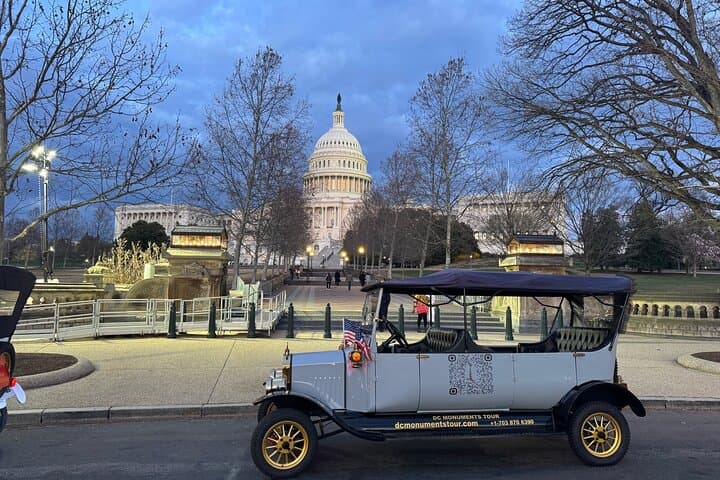 Washington DC Moonlight Tour by E-Cart or Vintage Car — Private 2-Hour City Tour photo 5