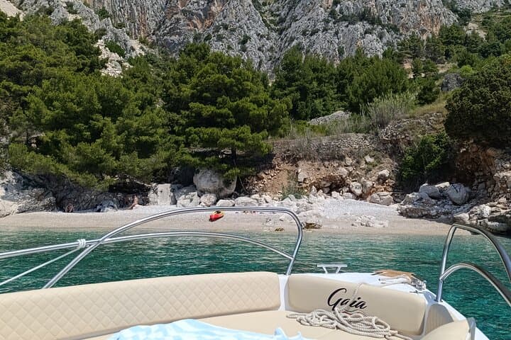 Exploring the Pakleni Islands: A Serene Boat Tour photo 6
