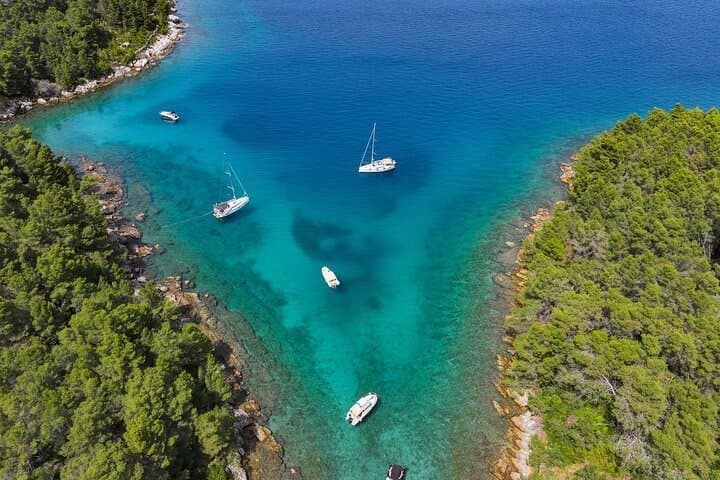 Zadar 4-Island Escape & Hidden Shipwreck Tour with Dalmatian Lunch photo 4