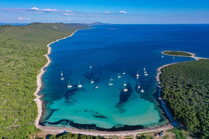 Zadar 4-Island Escape & Hidden Shipwreck Tour with Dalmatian Lunch photo 5