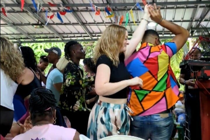 Santo Domingo Monday Bachata Night: Los Carrandales Dance Experience photo 6
