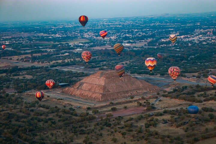 Sunrise Balloon Over Teotihuacan: Hot-Air Flight, Breakfast & Pyramid Ascent photo 5
