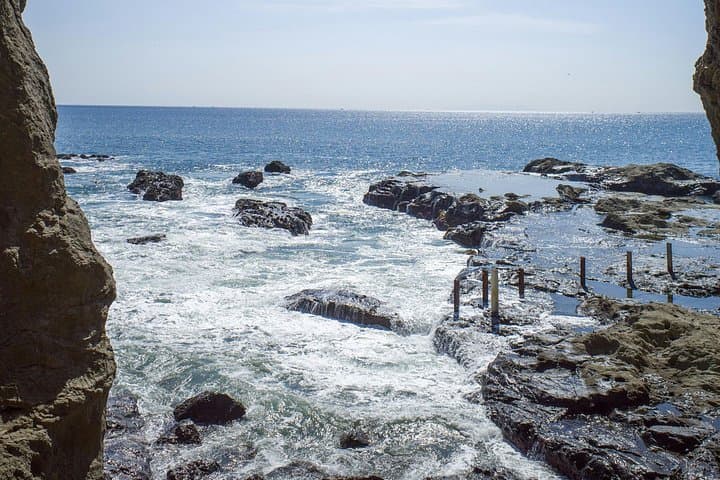 Enoshima Island Full-Day Private Tour — Sea Candle, Shrines & Coastal Caves photo 2