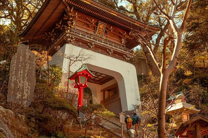 Enoshima Island Full-Day Private Tour — Sea Candle, Shrines & Coastal Caves