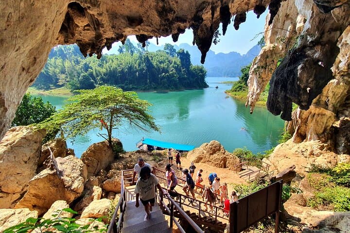 Cruise Cheow Lan Lake: Day Trip from Phuket to Khao Sok's Limestone Cliffs photo 3