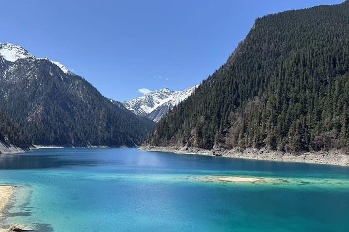 5-Day Private Sichuan Tour: Jiuzhaigou, Huanglong & Mount Siguniang Adventure photo 3
