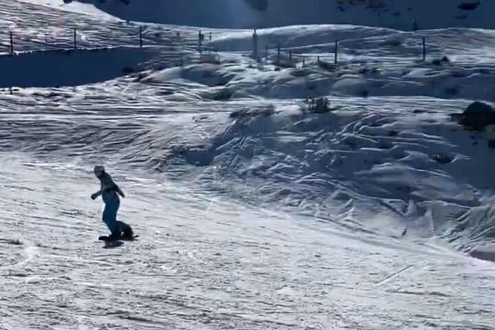 One-Way Transfer to Remarkables or Coronet Peak | Quick Snow-Day Shuttle from Queenstown