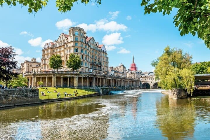 Stonehenge and Bath Day Tour from London — Audio Guide & Roman Baths Options photo 4