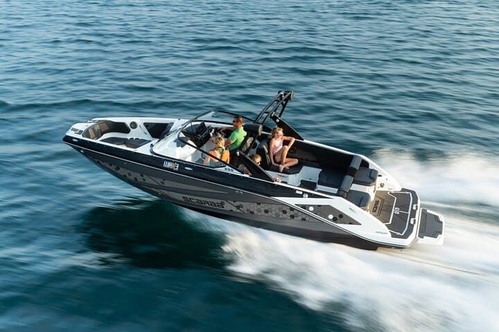 Doha Speed Boat Tour: Skyline Views, Al Safliya & Banana Island Rides photo 4