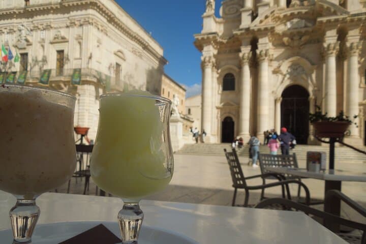 Explore Ortigia: Syracuse Alleys, Flavors and History Walking Tour