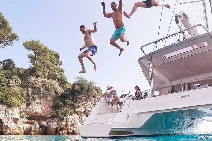 Mykonos Semi-Private Catamaran: Sail, Sip & Swim to Delos and Rhenia photo 4