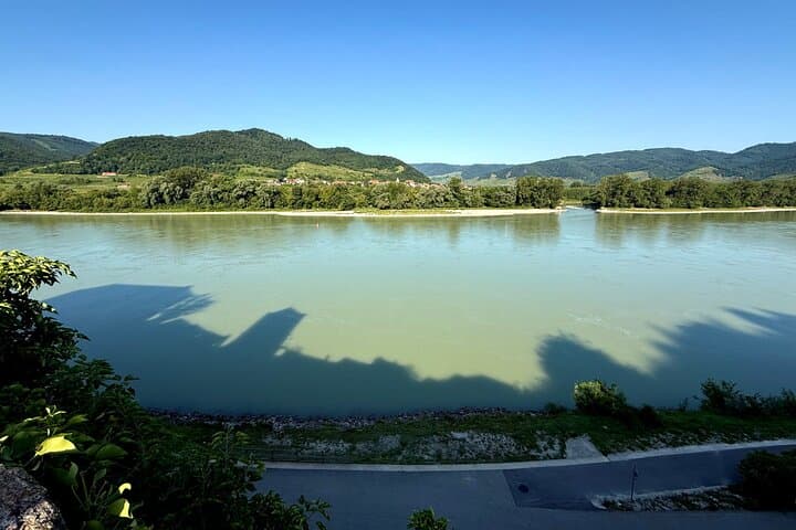 Private Day Trip from Vienna to Wachau, Hallstatt & Salzburg — Alpine Lakes and Historic Towns photo 3