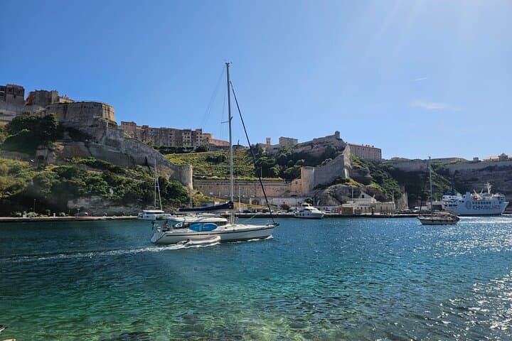 Bonifacio Sailing: 7-Hour Luxury Day Trip to Lavezzi Islands
