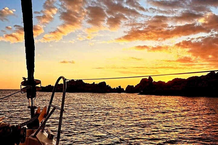 Bonifacio Sailing: 7-Hour Luxury Day Trip to Lavezzi Islands photo 6