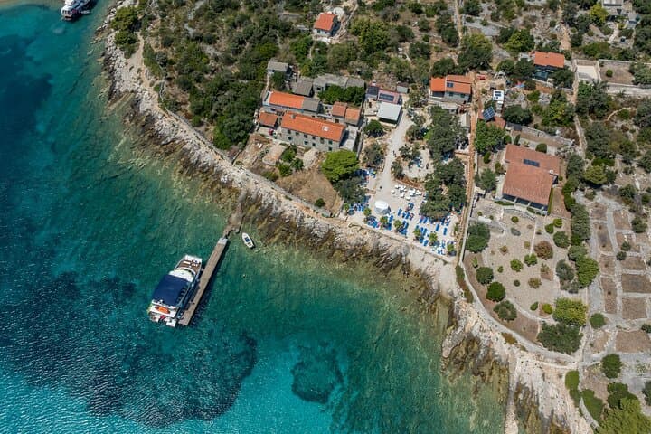 Blue Lagoon & Šolta Island Boat Tour from Split — Swim, Snorkel & Lunch photo 2