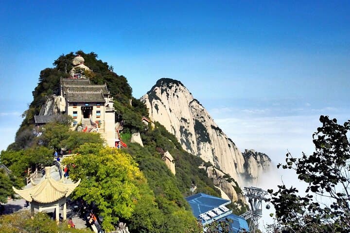 Xi'an to Mount Huashan Private Charter — Full-Day Hiking with Cable Car Access