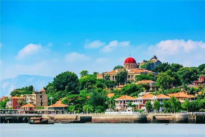 Gulangyu Island & Xiamen Highlights: Private Full‑Day Ferry and Cultural Tour photo 2