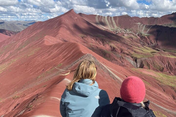Two-Day Ausangate & Rainbow Mountain Trek: Hot Springs, Red Valley and 7 Lakes photo 4