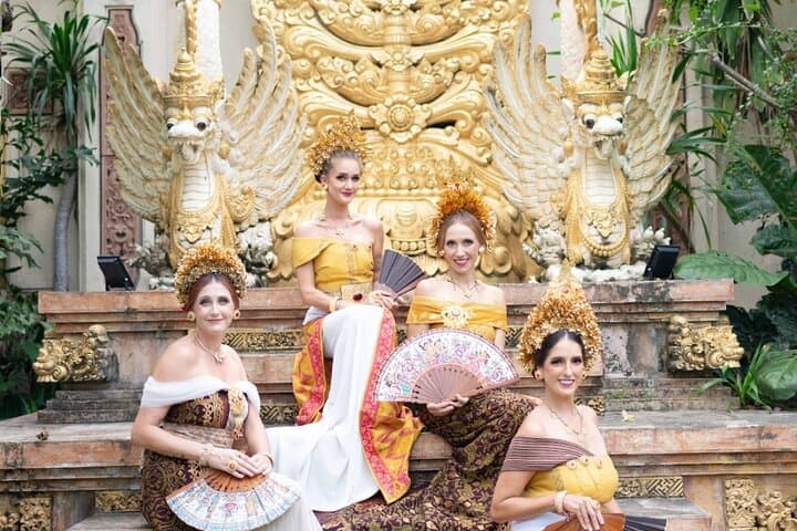 bali-traditional-dress-photoshoot-seminyak photo 6