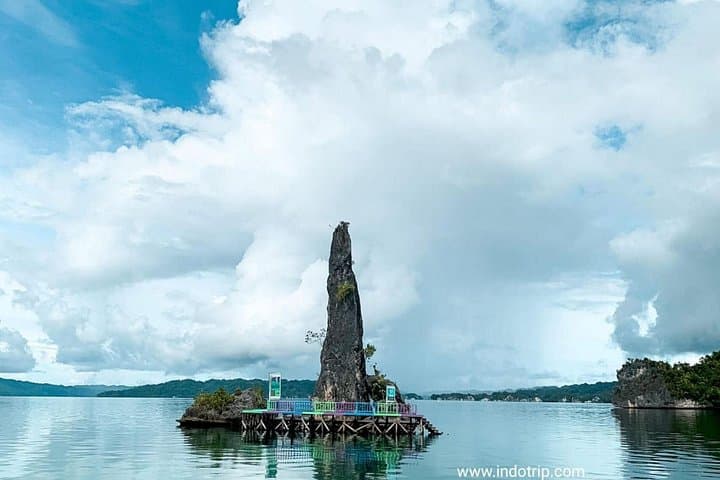 4-Day Raja Ampat Snorkeling & Island Tour from Sorong — Piaynemo, Kabui & Kali Biru photo 2