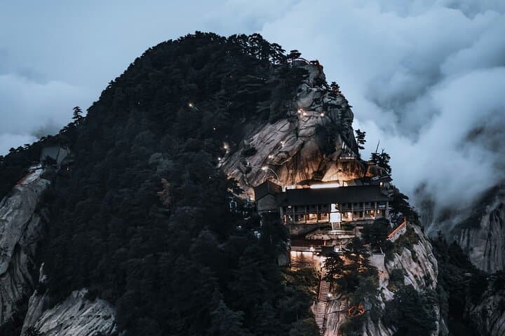 Huashan Cable Car Day Trip from Xi'an — West Peak, Plank Walk & Temples photo 5