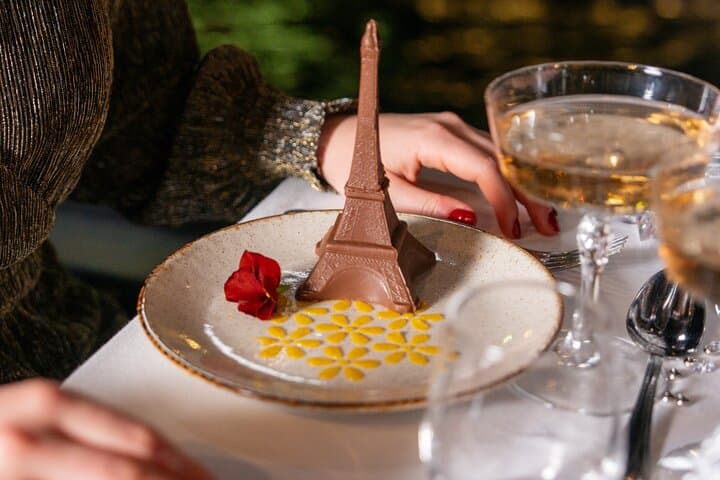 Seine Dinner Cruise: 3-Course Gourmet Meal and Champagne in Paris photo 6
