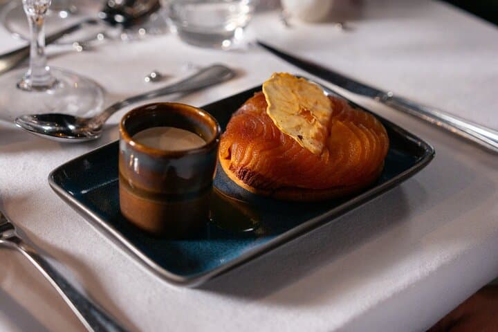 Seine Dinner Cruise with Champagne and Window Seating: Evening River Tour in Paris photo 5