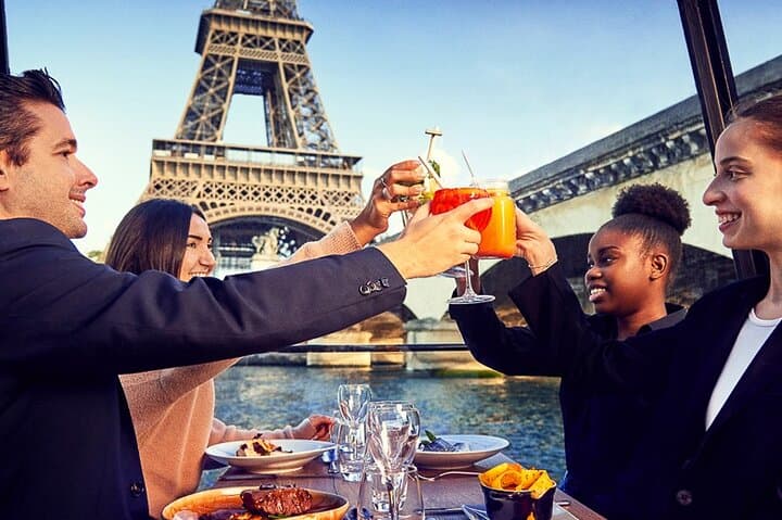 Seine Gourmet Dinner Cruise: 3-Course Paris River Experience photo 3
